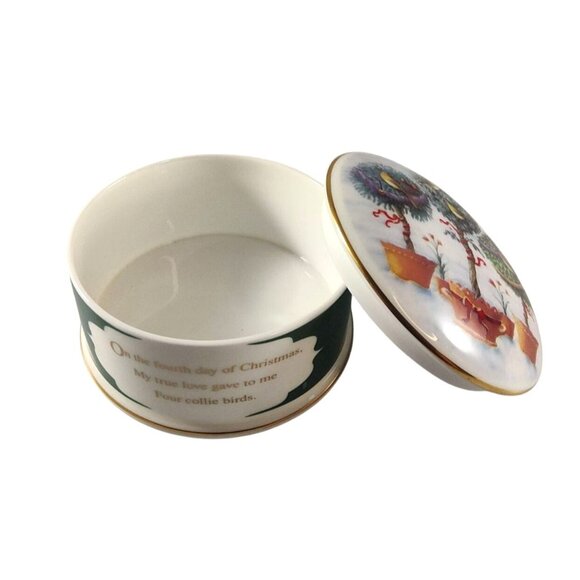 Wedgwood Twelve Days Of Christmas Porcelain Box "Four Collie Birds" W/Box-Flawed - Picture 7 of 13